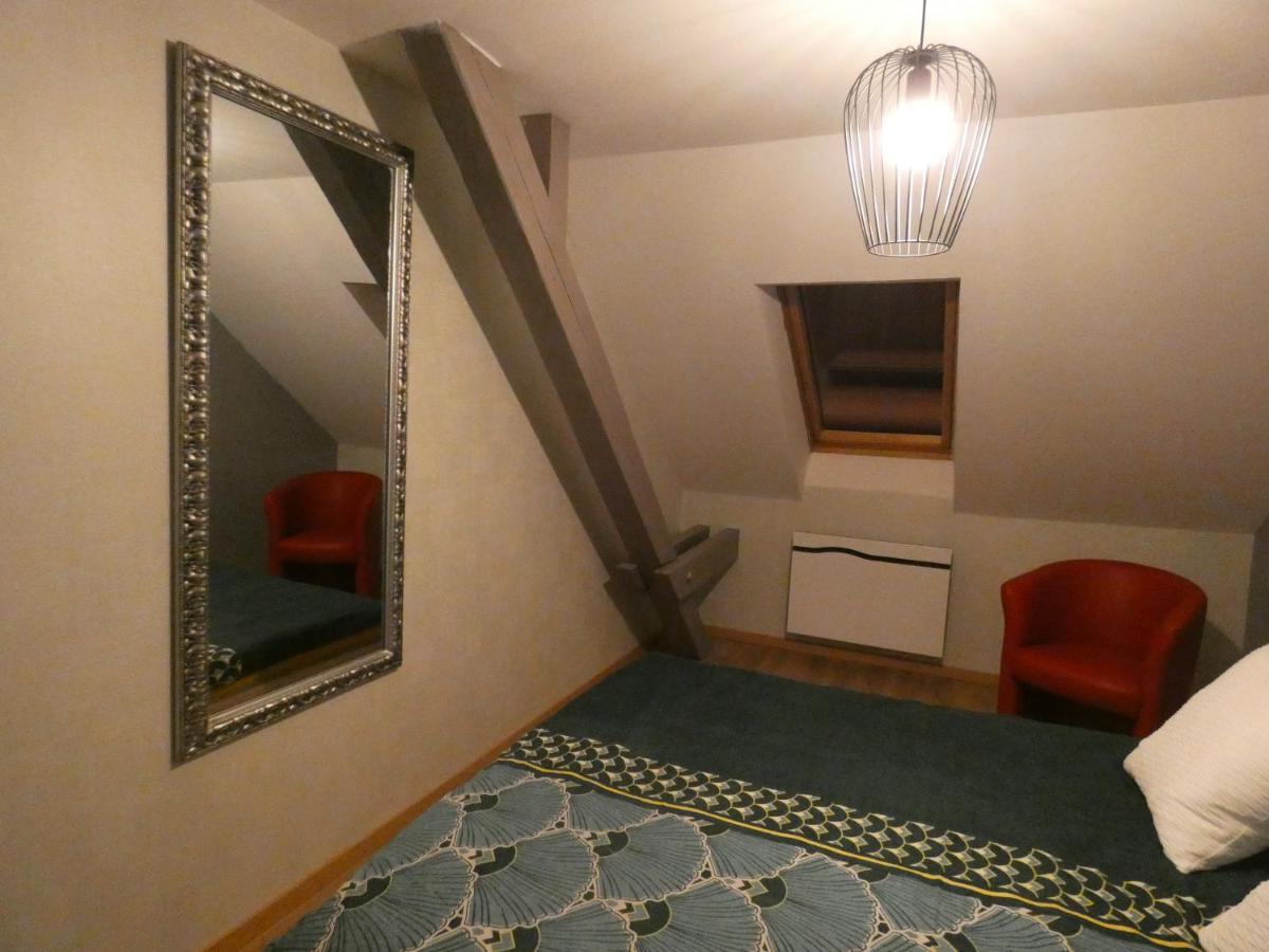 Gite Les Combles Du Bonheur Colmar Exterior foto