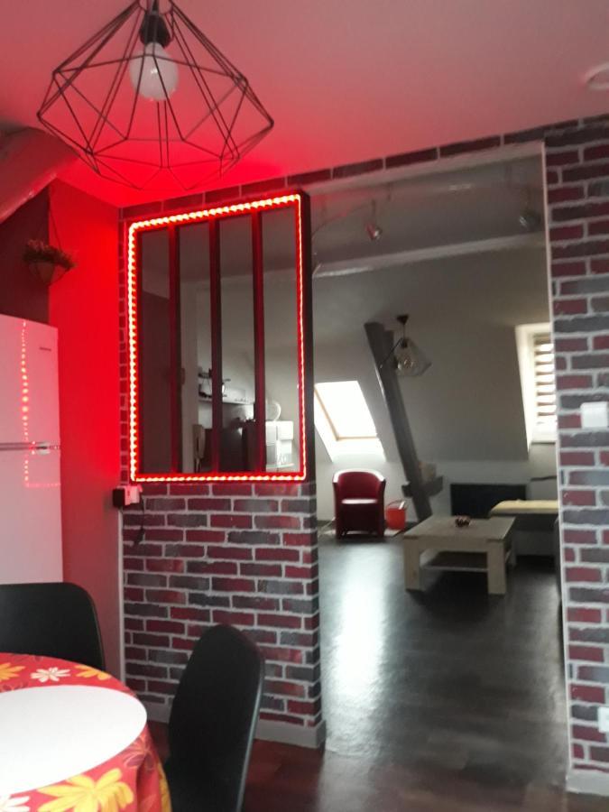 Gite Les Combles Du Bonheur Colmar Exterior foto